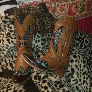 COWGIRL BOOTS
